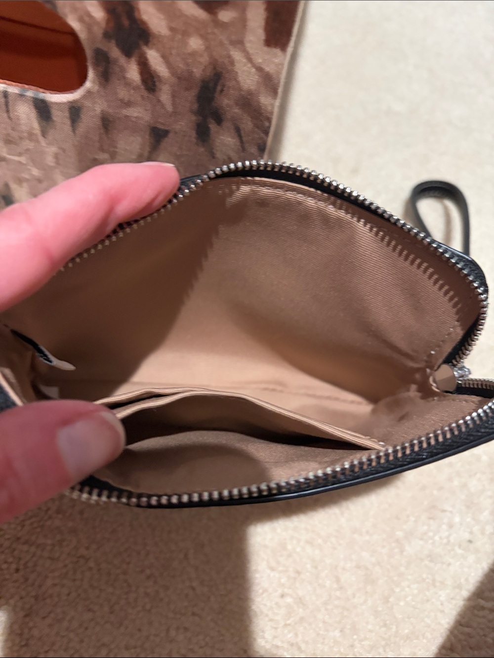 Coach corner zip wristlet - Picture 6 of 6